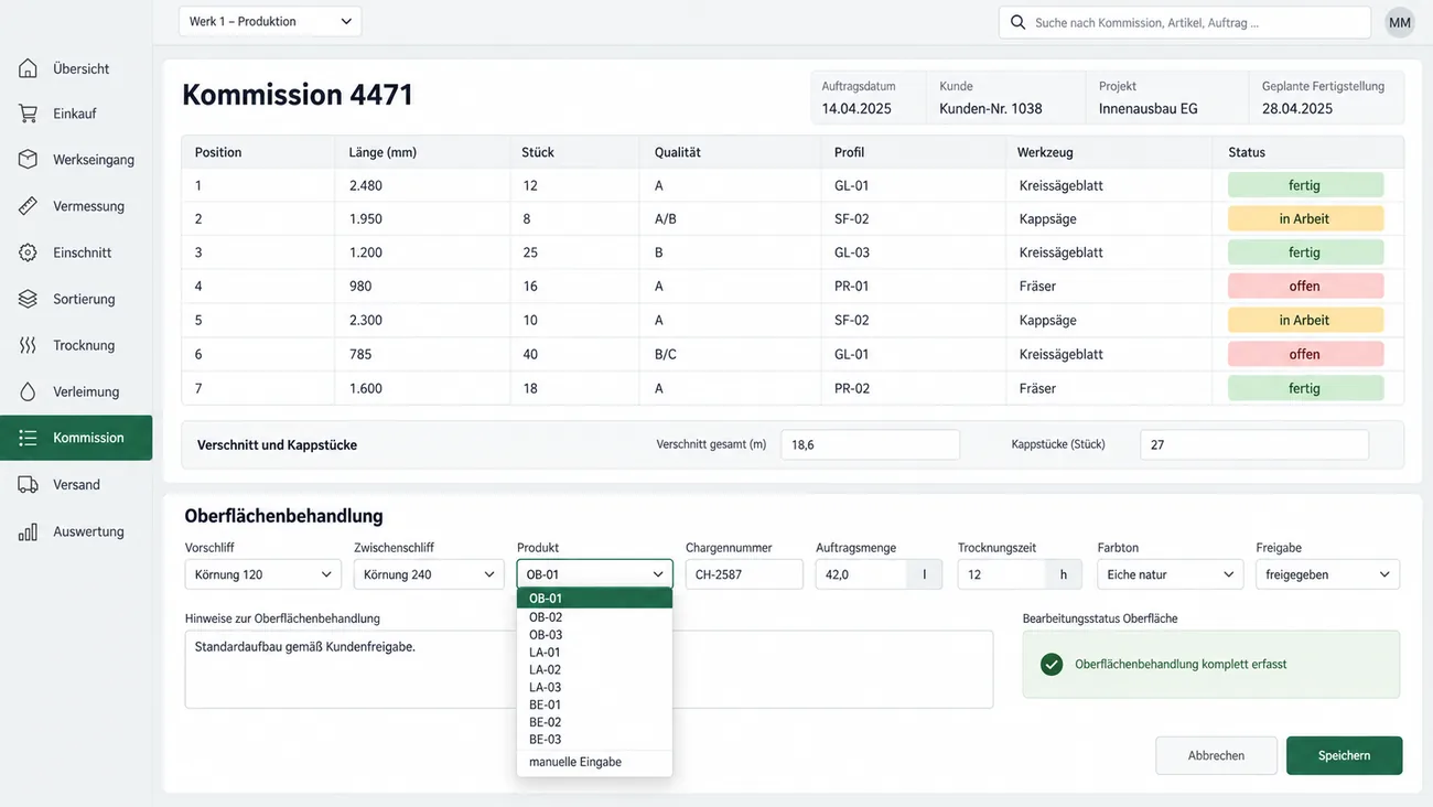 Maske: Kommission 4471 mit Auftragsdatum, Kunde, Projekt und geplanter Fertigstellung, den Positionen mit Länge, Stückzahl, Qualität, Profil, Werkzeug und farbigem Status offen, in Arbeit oder fertig, Verschnitt und Kappstücken und der Oberflächenbehandlung mit Vor- und Zwischenschliff, Produkt, Chargennummer, Auftragsmenge, Trocknungszeit, Farbton und Freigabe, das Produktfeld aufgeklappt mit neun betriebseigenen Codes und manueller Eingabe