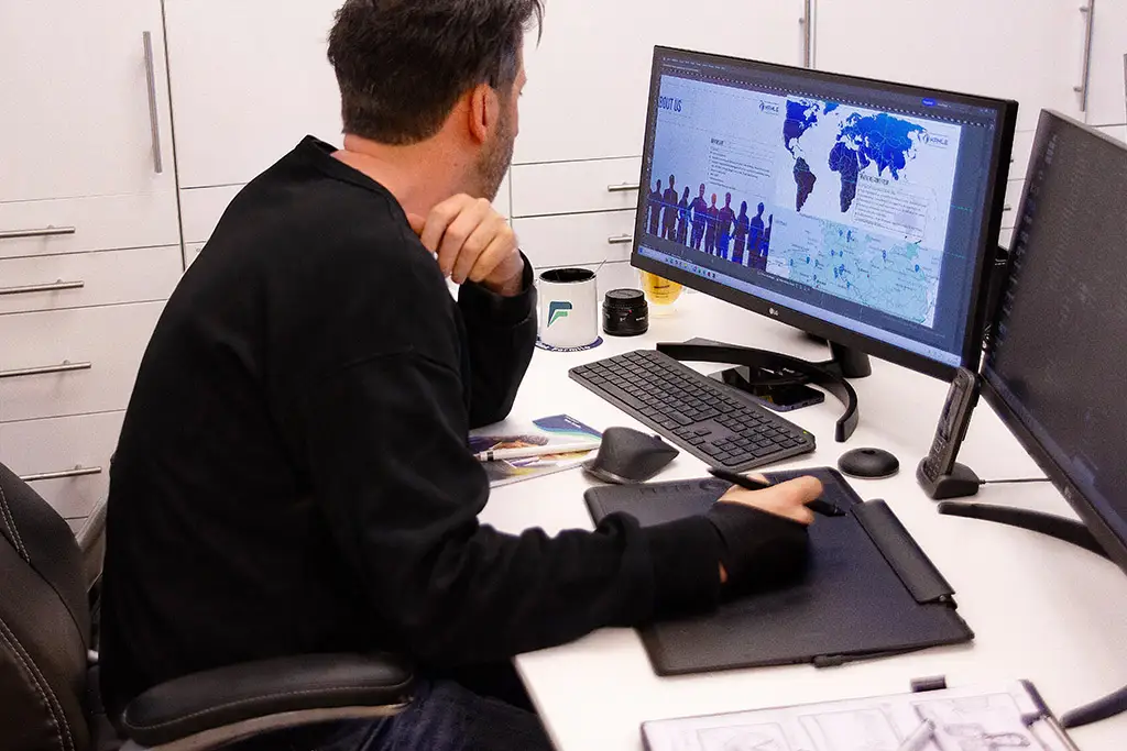 SUMMIT – Art Director für Formular-Design bei Formilo