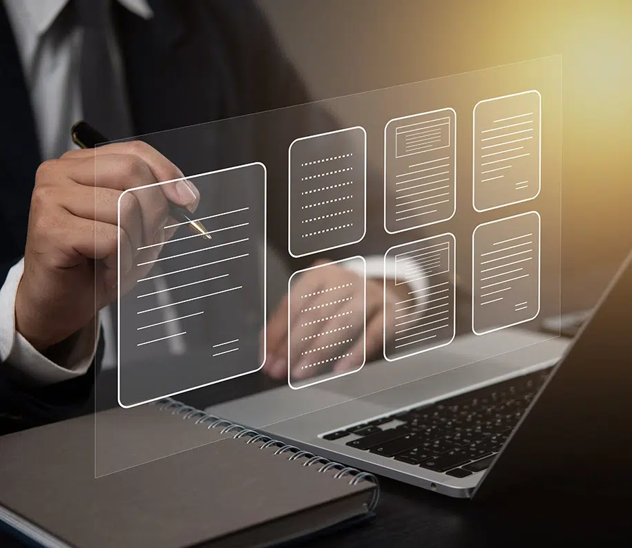 Ein Geschäftsmann interagiert mit einer digitalen Schnittstelle eines Dokumentenmanagementsystems, das Workflow-Management und Organisation darstellt.